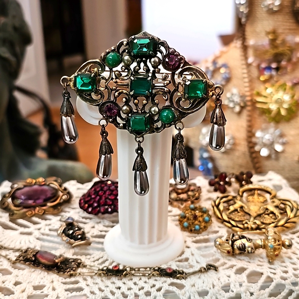Antique Vintage Embellised Brooch